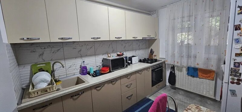 Crangasi, Zboina Neagra, apartament 4 camere.